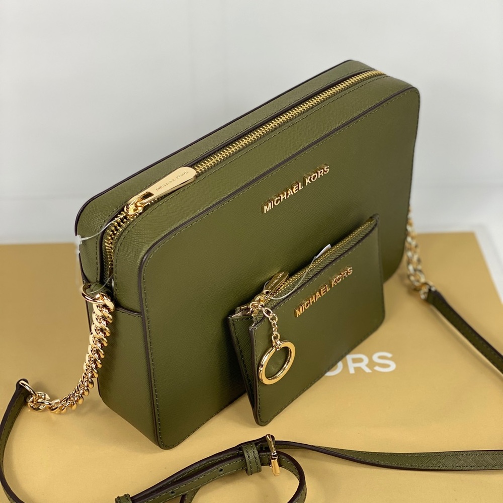 ❤️Michael Kors EW Crossbody & Coin Pouch wallet - Picture 4 of 9
